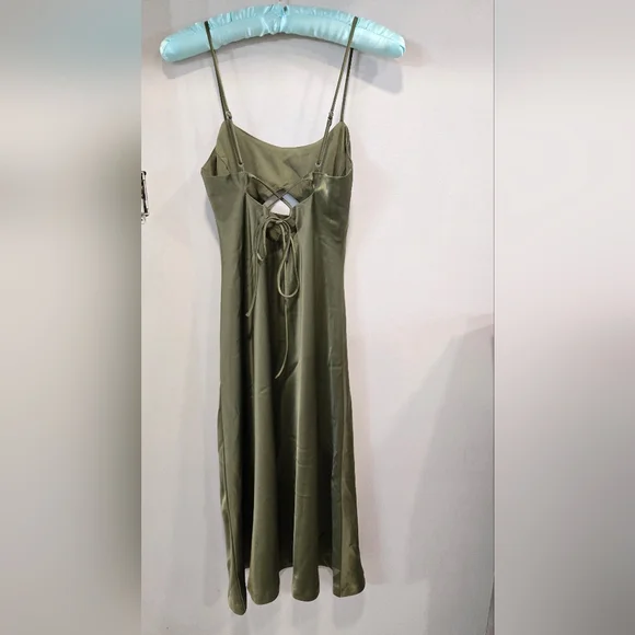 Banana Republic• NWT Olive Cutout Midi Slip Dress with Front Keyhole. Sz 00P - Picture 3 of 9